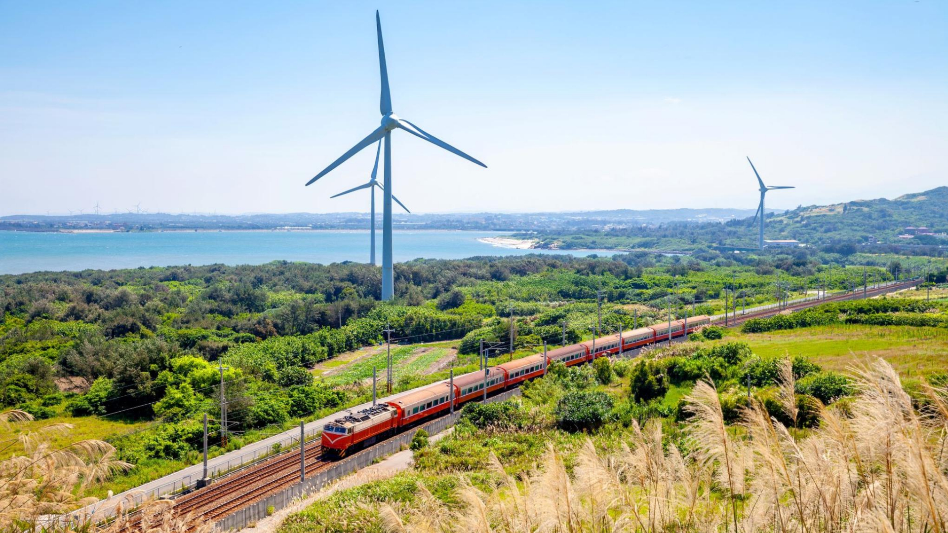 2022-11-17: Energy & CO2 - Sector meeting & “Renewable energy integration in railways” (...)